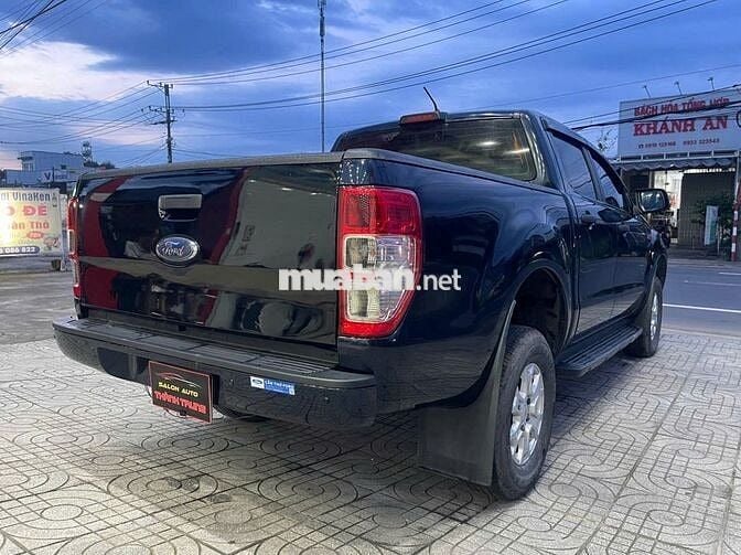 Ford Ranger 2021 XLS 2.2L 4x2 MT - đẹp keng