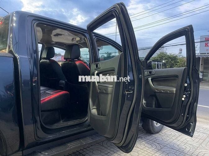Ford Ranger 2021 XLS 2.2L 4x2 MT - đẹp keng