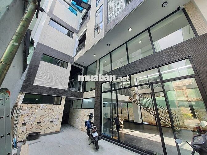 Căn hộ 1 phòng ngủ, mới sạch sẽ, full nội thất cao cấp