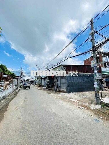 ĐẤT NHÀ XƯỞNG NGANG ĐẸP 12M GẦN CHỢ ĐẦU MỐI HÓC MÔN ĐƯỜNG XE TẢI CHÁNH
