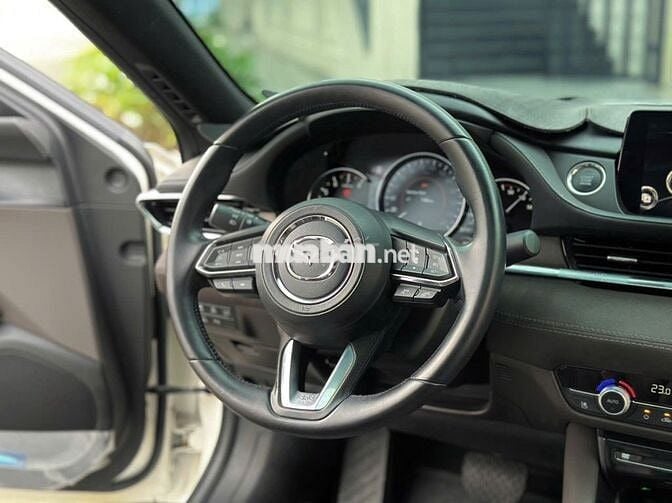 Mazda 6 2020 Premium 2.5 - 37000 km 1 chủ từ đầu