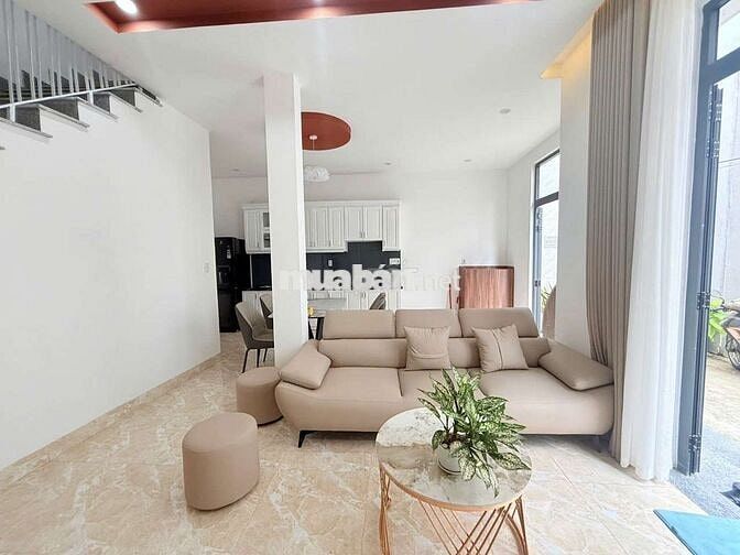 Bán nhà 3 tầng full nội thất mới đẹp kiệt trưng nữ vương giá chỉ 4ty5