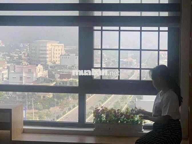 Bán căn hộ trung tâm Đà Nẵng full nội thất gần biển đã có sổ