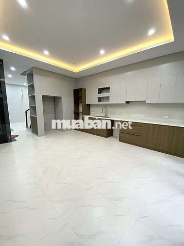 KHU PHÂN LÔ Ô TÔ TRÁNH - KINH DOANH, Kim Đồng 85m 5Tầng MT5m