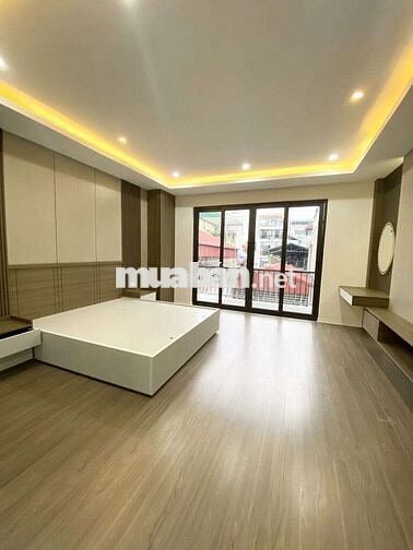 KHU PHÂN LÔ Ô TÔ TRÁNH - KINH DOANH, Kim Đồng 85m 5Tầng MT5m