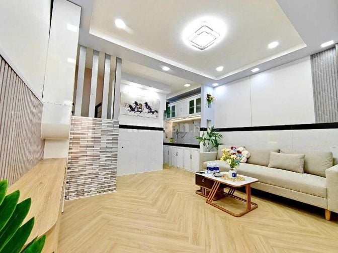 Bán nhà chính chủ. Hẻm xe hơi. Nguyễn du. P7 Gò Vấp 