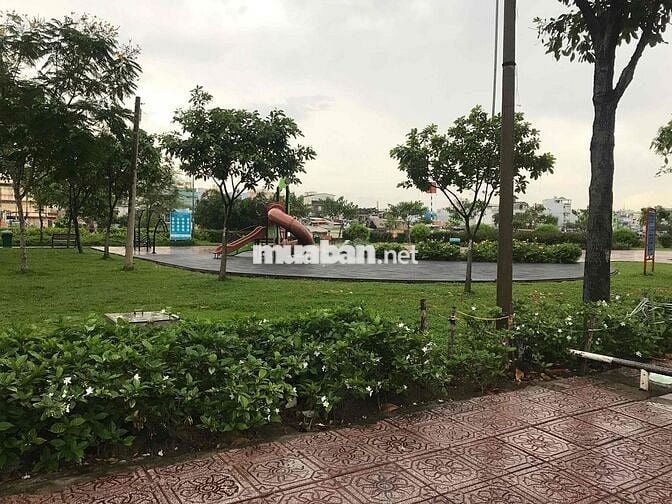 Phòng mới xây xong mặt tiền đường Bông Sao P.5, Q.8