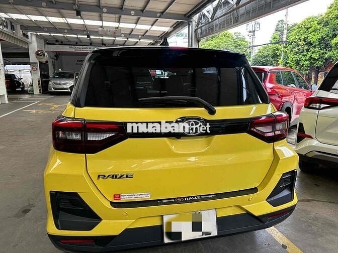 Toyota Raize 1.0Turbo Vàng nóc đen thể thao 2023