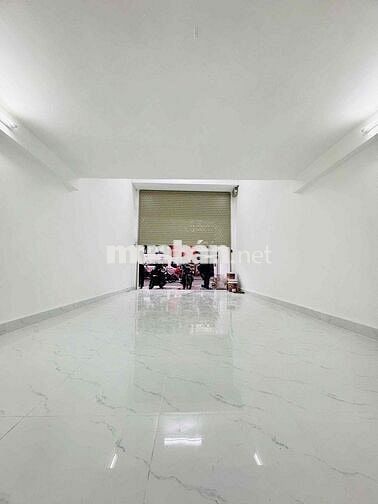 VỊ TRÍ THƯƠNG HIỆU, NHÀ MỚI, CÓ LỀ TẠI 115 ĐINH TIÊN HOÀNG QUẬN 1