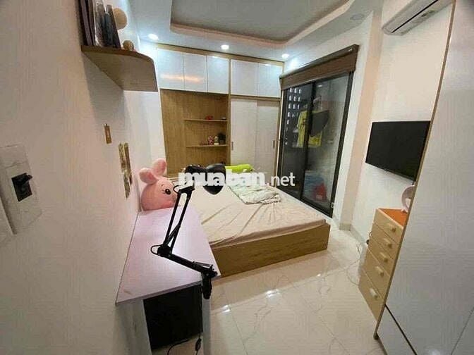 Bán CCMN Đông Tác Phạm Ngọc Thạch - Mới Đẹp Giá Rẻ Cho Gia Đình