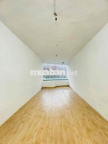 VỊ TRÍ THƯƠNG HIỆU, NHÀ MỚI, CÓ LỀ TẠI 115 ĐINH TIÊN HOÀNG QUẬN 1