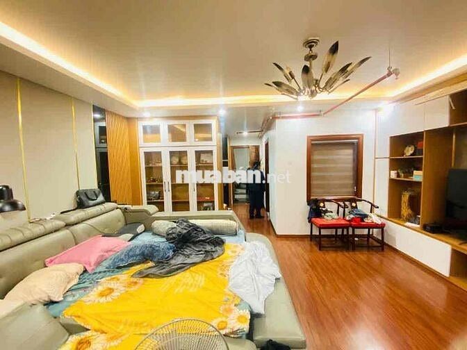 KIM ĐỒNG- Ô TÔ ĐỖ CỬA- 52M2-7T- 22.5T(CTL) THANG MÁY CC – Ở và Thuê ok