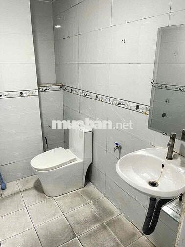 NHÀ MẶT TIỀN Nguyễn Văn lạc p19 Bình Thạnh gần chợ,cầu thị nghè