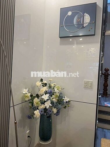 Bán  nhà 3 tầng mặt tiền ỷ lan nguyên phi - Hòa cường