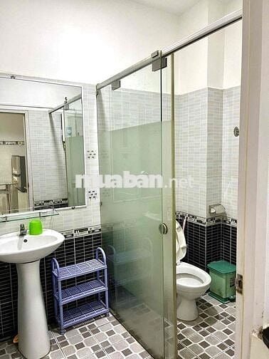 NHÀ GIÁ RẺ 2PN2WC FULL NỘI THẤT HẺM LÊ VĂN DUYỆT BÌNH THẠNH