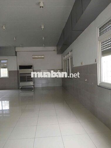 CHO THUÊ KHO XƯỞNG 5200M² CÓ VĂN PHÒNG, TRẠM ĐIỆN 250KW, GẦN QL1A