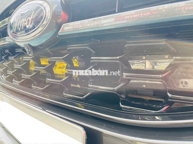 FORD RANGER WILDTRAK  2 CẦU - 95000 KM