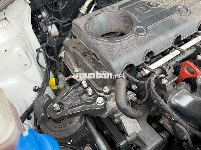 Hyundai Santa Fe 2017 2.4 AT 4 WD - 99000 km chuẩn