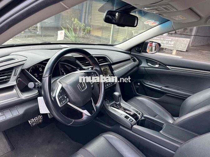 Honda Civic 2019 1.5 Turbo RS - 51000 km