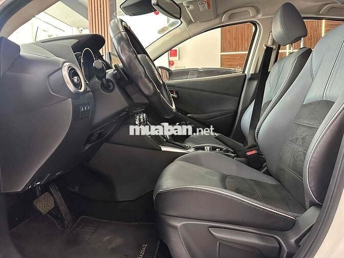 Mazda 2 2021 Luxury odo 4800 km một chủ siêu mới