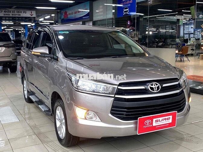Toyota Innova 2020 2.0E - 122000 km