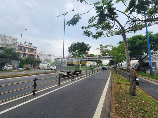 Toà Nhà Mặt Tiền Đường  Võ Văn Kiệt, Phường 01, Quận 6, TPHCM. hầm 9L