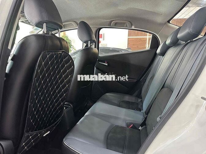 Mazda 2 2021 Luxury odo 4800 km một chủ siêu mới