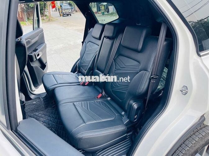 FORD EVEREST TITANIUM 1 CẦU SIÊU LƯỚT - 7600 km