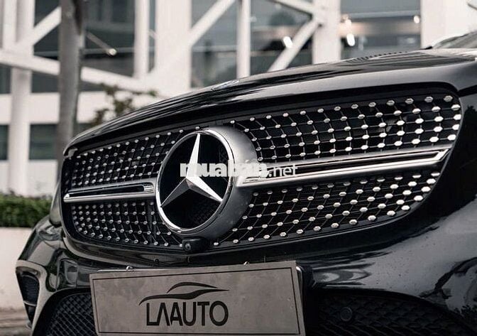 Mercedes Benz GLC300 4Matic 2019 - 74000 km