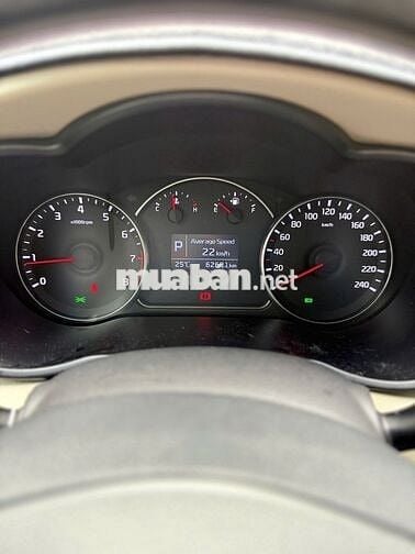 KIA RONDO GAT 2017 BẢN GIỚI HẠN GIÁ TỐT