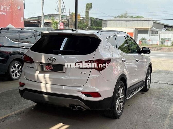Hyundai Santa Fe 2017 2.4 AT 4 WD - 99000 km chuẩn