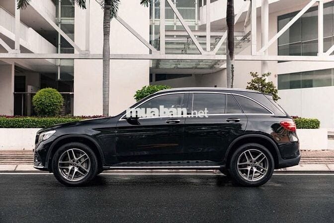 Mercedes Benz GLC300 4Matic 2019 - 74000 km