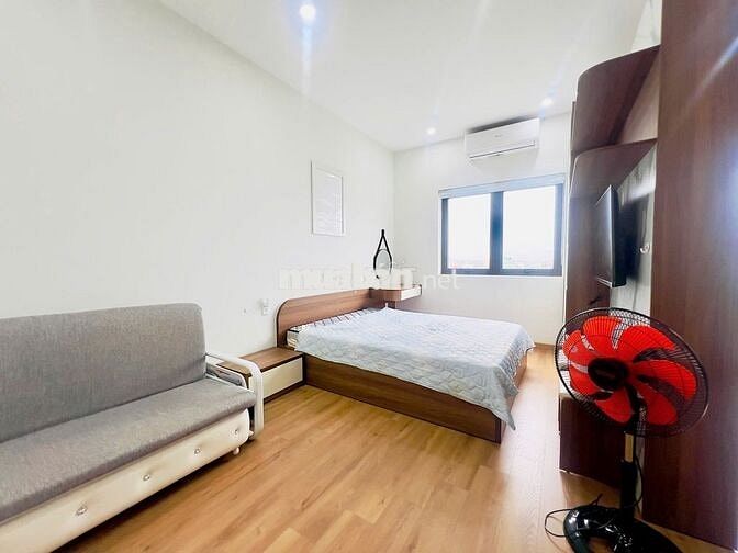 TRỐNG SẴN CĂN HỘ FULL NỘI THẤT BAN CÔNG NGAY CẦU HOÀ XUÂN