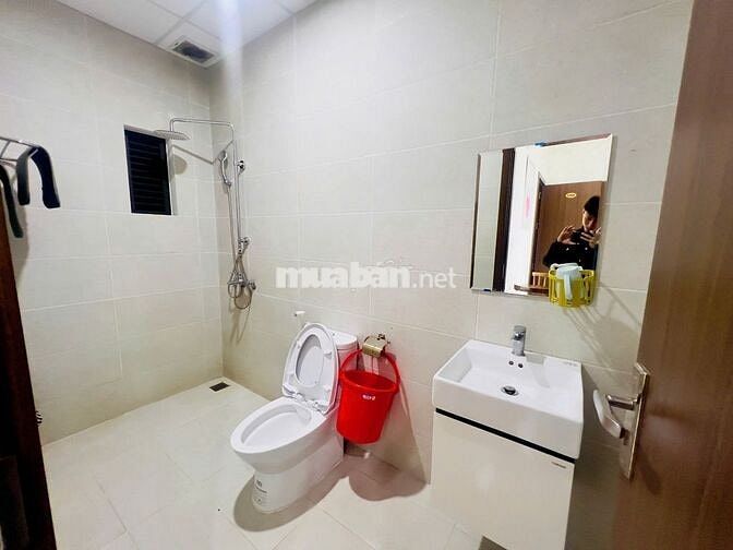 TRỐNG SẴN CĂN HỘ FULL NỘI THẤT BAN CÔNG NGAY CẦU HOÀ XUÂN