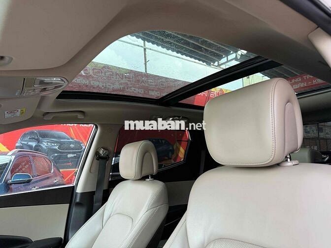 Hyundai Santa Fe 2017 2.4 AT 4 WD - 99000 km chuẩn