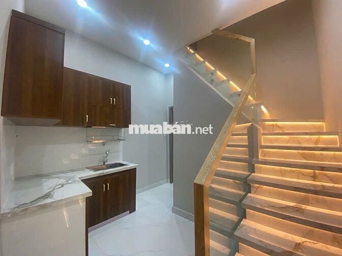 Nhà 2 tầng hẻm 6m đường Lý Thường Kiệt quận Tân Bình