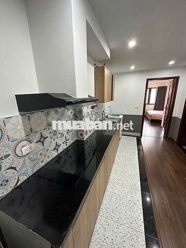 Căn hộ cao cấp, 90m2 2N1K, mặt hồ Ngọc Khánh, Ba Đình