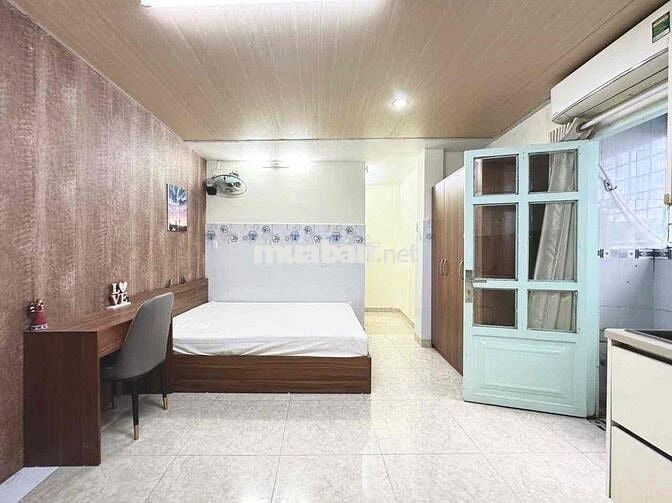 Chính Chủ Căn Hộ Gần Toà Nhà Viettel_CMT8 Q10