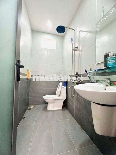 Nhà 1 trệt2 lầu đường liên khu 4/5 BHH B bình tân