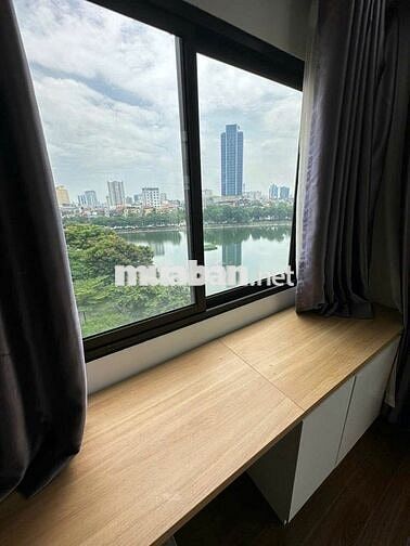 Căn hộ cao cấp, 90m2 2N1K, mặt hồ Ngọc Khánh, Ba Đình