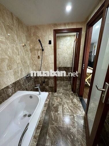 Căn hộ cao cấp, 90m2 2N1K, mặt hồ Ngọc Khánh, Ba Đình