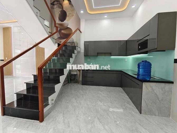 KẸT TIỀN BÁN GẤP CĂN NHÀ MỚI HOÀN THIỆN