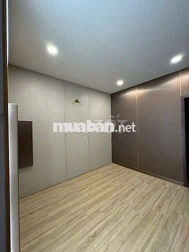 CHO THUÊ NHÀ HẺM LÊ VĂN SỸ , QUẬN 3 - 4X20M , TRỆT , 2 LẦU .