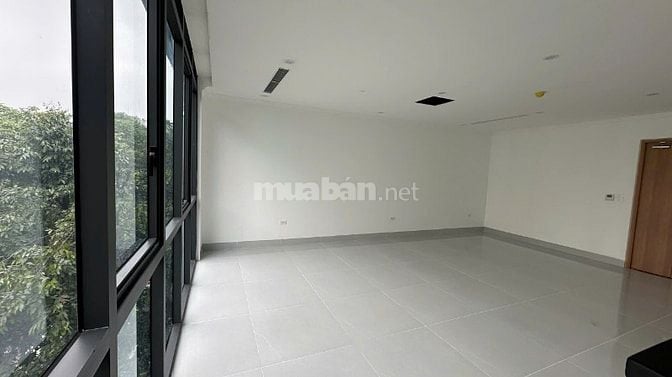 Cho thuê văn phòng Nguyễn Du 160m² – Sàn thông, đủ Pccc 27tr