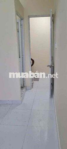 CHO THUÊ NHÀ 2 PHÒNG NGỦ 2 WC CÓ SÂN THƯỢNG BAN CÔNG Ở MÃ LÒ GIÁ RẺ