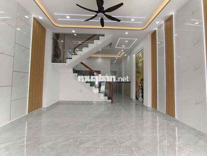 KẸT TIỀN BÁN GẤP CĂN NHÀ MỚI HOÀN THIỆN