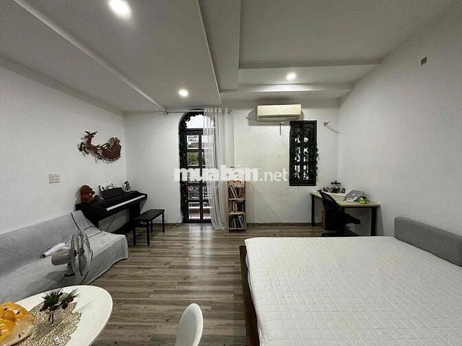 cho thuê phòng ban công full nội thất có thang máy 4triệu8