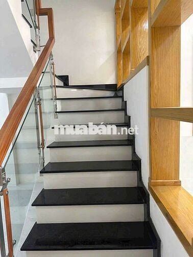 NHÀ ĐẸP 4,5 X27 SHR MẶT TIỀN ĐƯỜNG THỚI HÒA, VỊ TRÍ CỰC XUNG