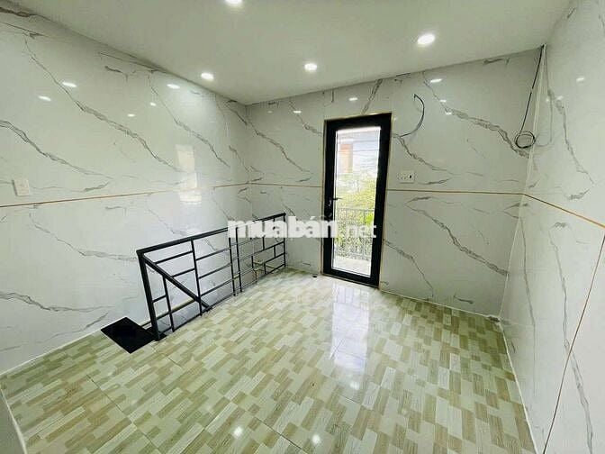 Bán nhà 2 tầng nhỏ xinh đ 48 HBC 1,1ty còn bớt