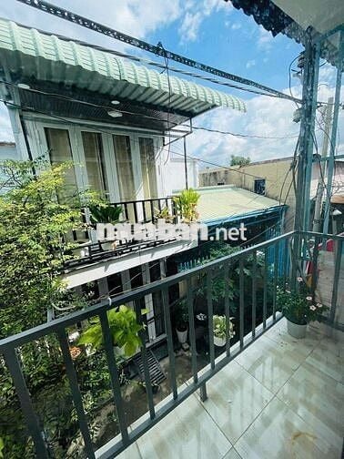 Bán nhà 2 tầng nhỏ xinh đ 48 HBC 1,1ty còn bớt